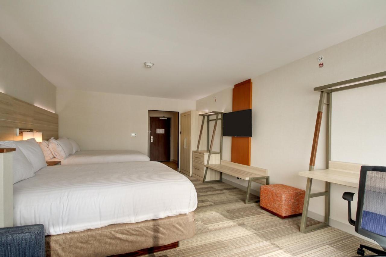 Holiday Inn Express & Suites Galesburg By Ihg Quarto foto