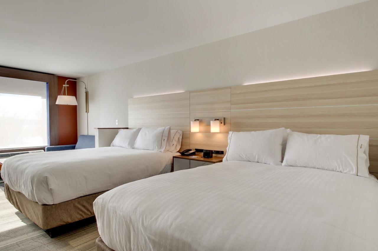 Holiday Inn Express & Suites Galesburg By Ihg Exterior foto